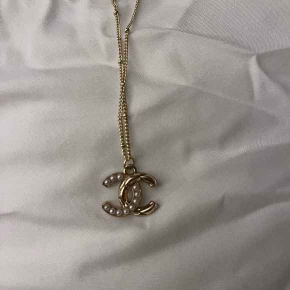 Chanel Gold Pendant Necklace - Picture 1 of 3